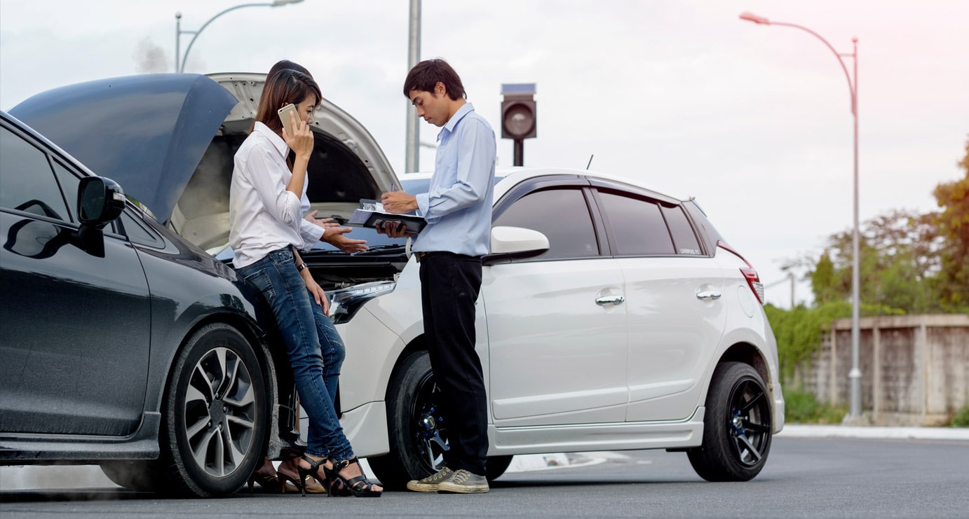 car accident when to hire lawyer